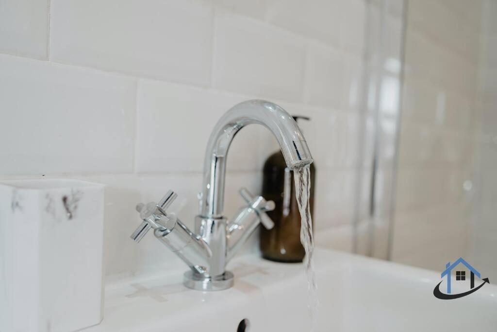 Indigo Snug - Gorgeous 2 Bed Flat In The Heart Of 克罗默 外观 照片